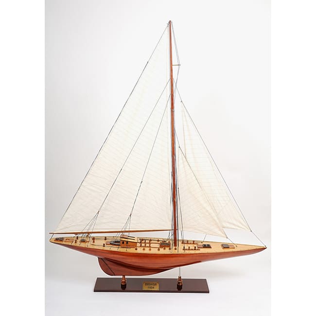 Old Modern Handicrafts Endeavour Model Ship