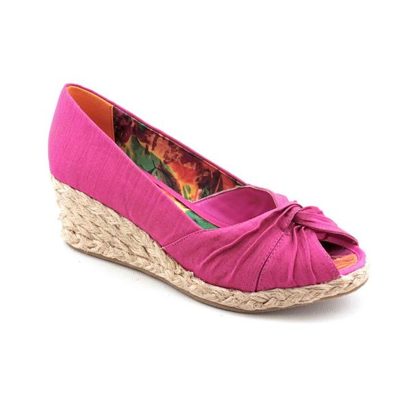 Shop Soft Style by Hush Puppies Women�s �Coral Reef Shop Soft Style by Hush Puppies Women�s �Coral Reef