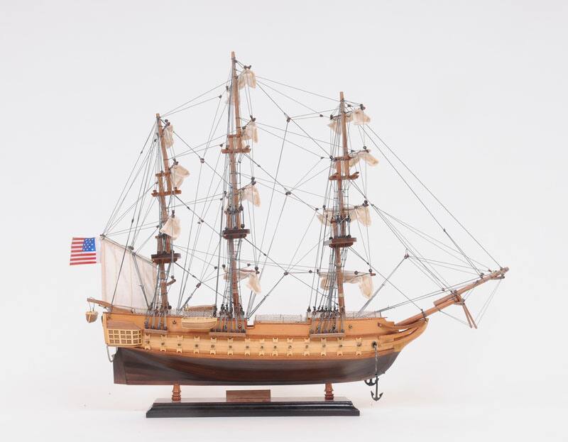Old Modern Handicrafts USS Contitution Small Model Ship