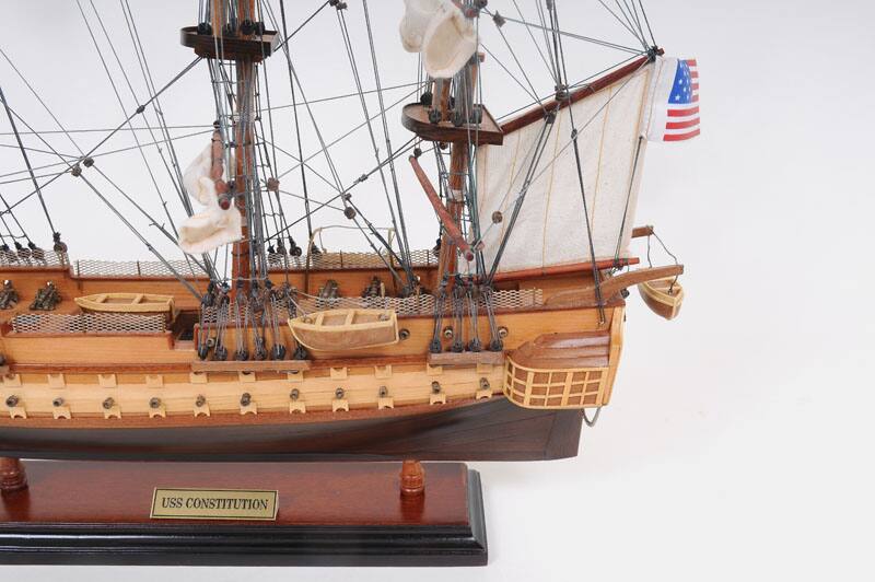 Old Modern Handicrafts USS Contitution Small Model Ship
