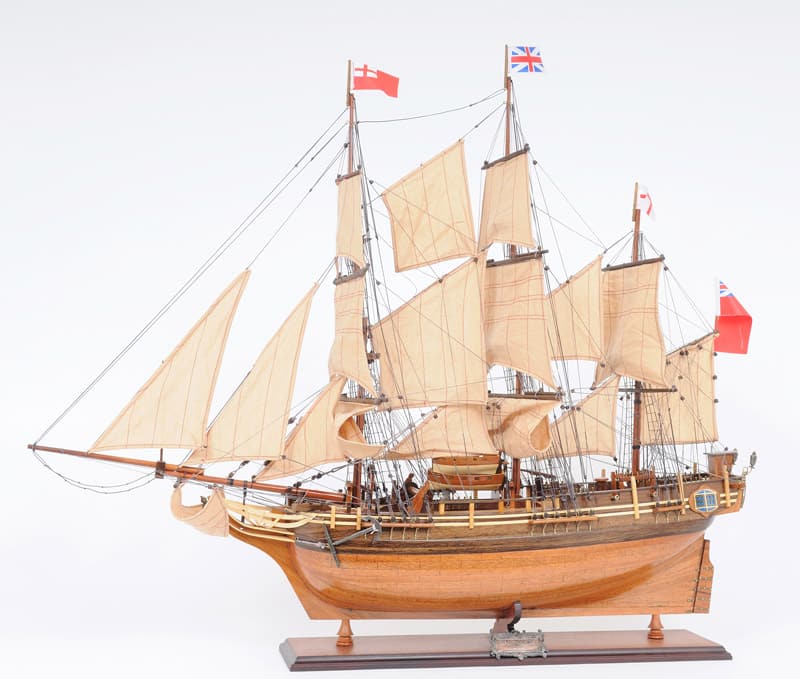 Old Modern Handicrafts HMS Bounty New Model Ship