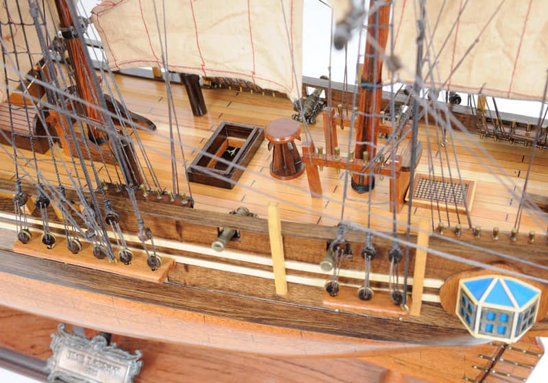 Old Modern Handicrafts HMS Bounty New Model Ship