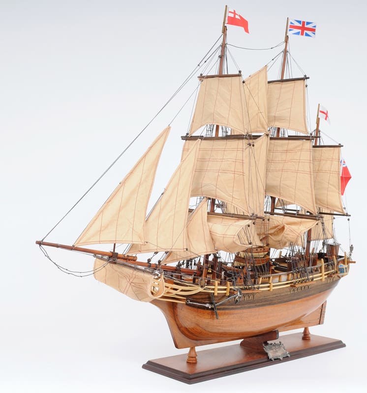 Old Modern Handicrafts HMS Bounty New Model Ship