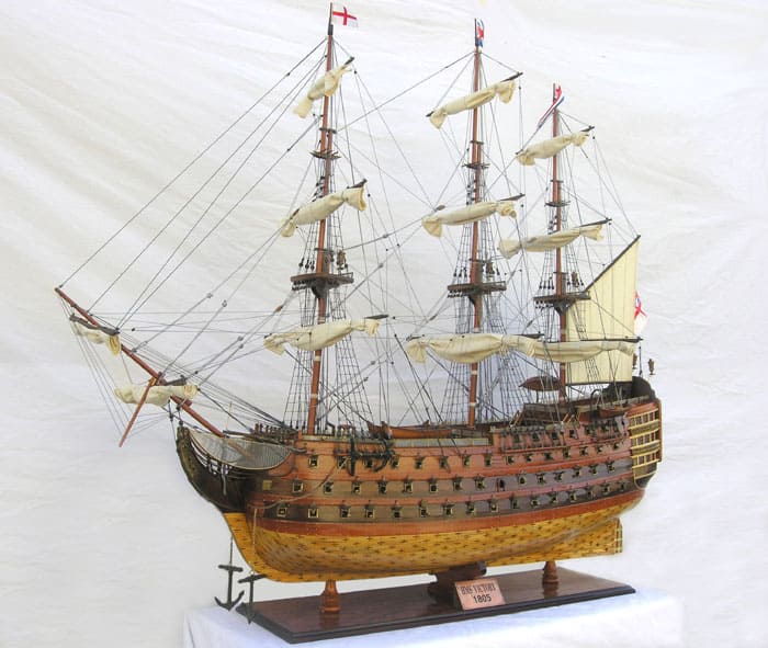 Old Modern Handicrafts HMS Victory Xl Model Ship