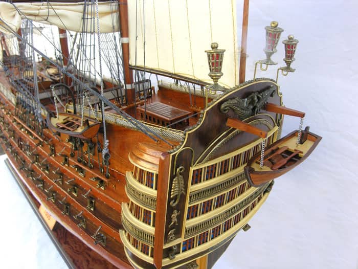 Old Modern Handicrafts HMS Victory Xl Model Ship