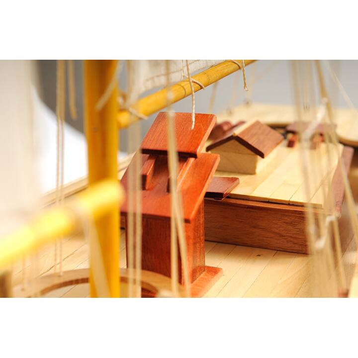 Old Modern Handicrafts Bluenose II Large Model Ship