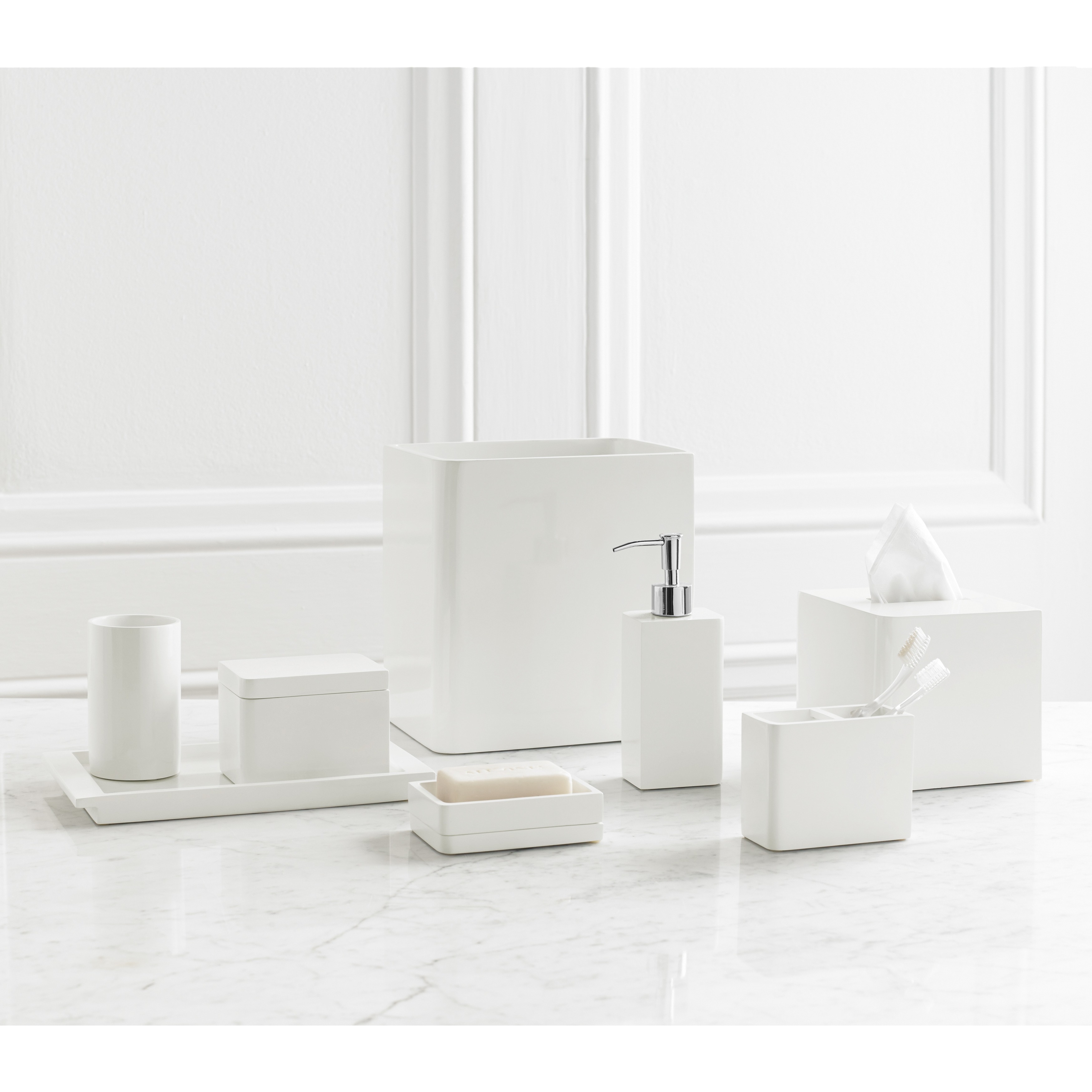 Solid Lacquer White Bath Accessory Collection