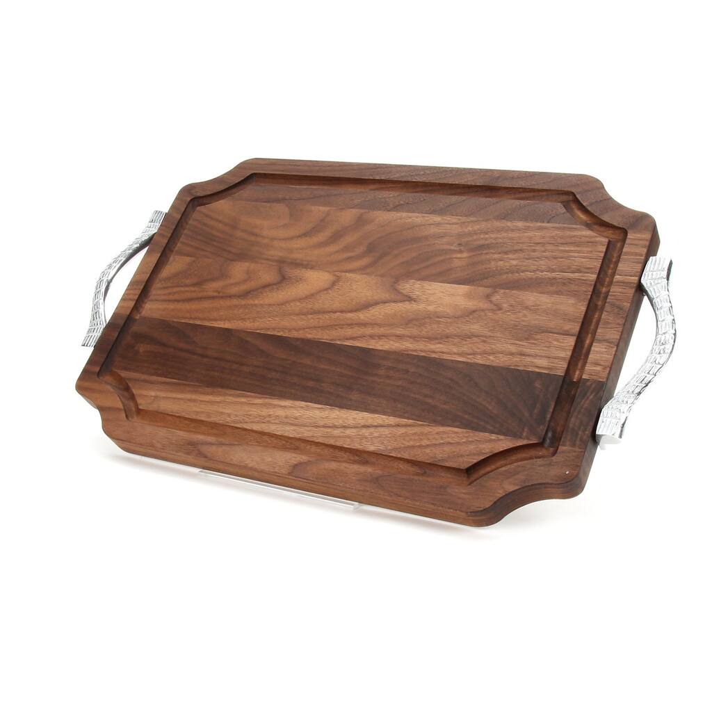Carved Initial 12 x 18-inch Scalloped Walnut Cutting Board - 18 x12