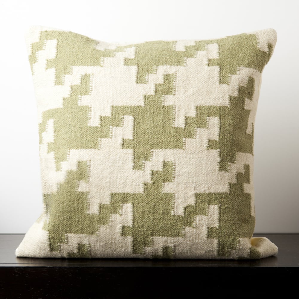 Decorative Harvey Moss Houndstooth 20-inch Feather Down Pillow