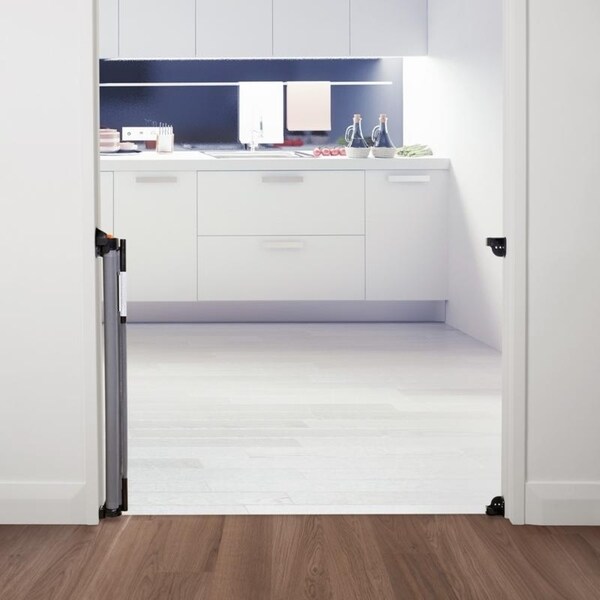 dreambaby retractable gate grey