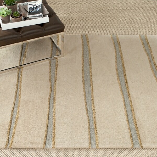 Martha Stewart by Safavieh Chalk Stripe Wheat Beige Wool/ Viscose Rug - 8' x 10'