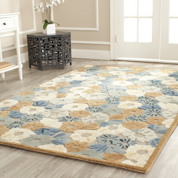 Martha Stewart by Safavieh Poppy Fieldecornucopia Beige Wool/ Viscose Rug - 9' x 12'