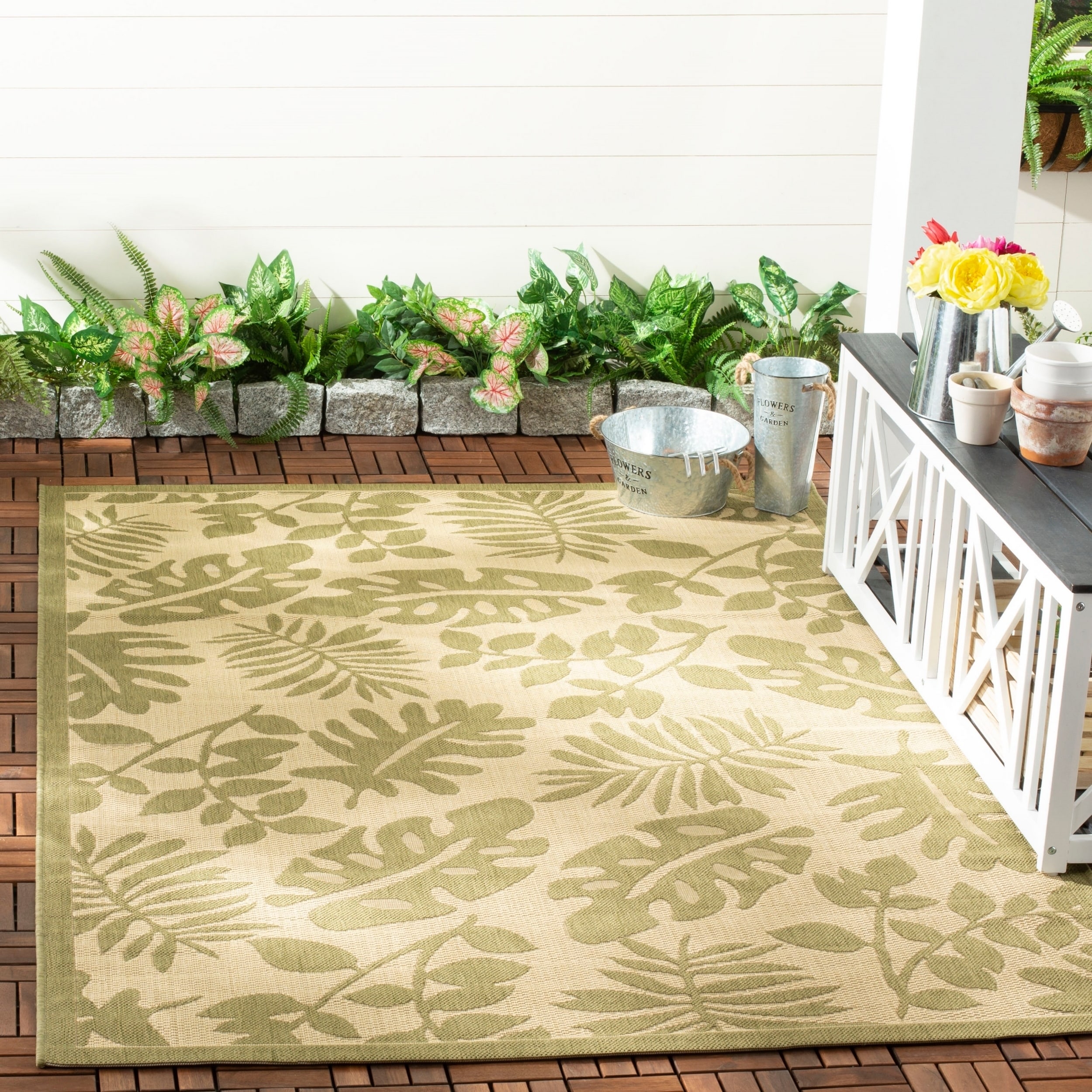 Martha Stewart Paradise Cream/ Green Indoor/ Outdoor Rug (6 7 X 9 6)