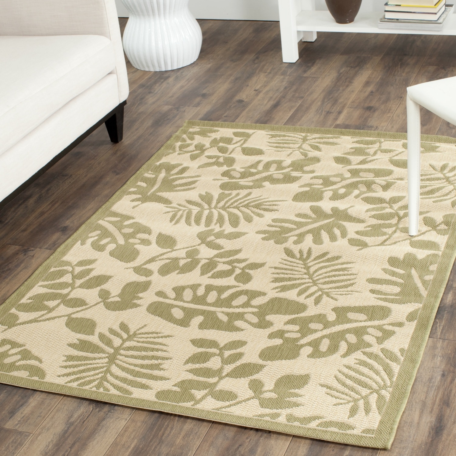 Martha Stewart Paradise Cream/ Green Indoor/ Outdoor Rug (8 X 11 2)