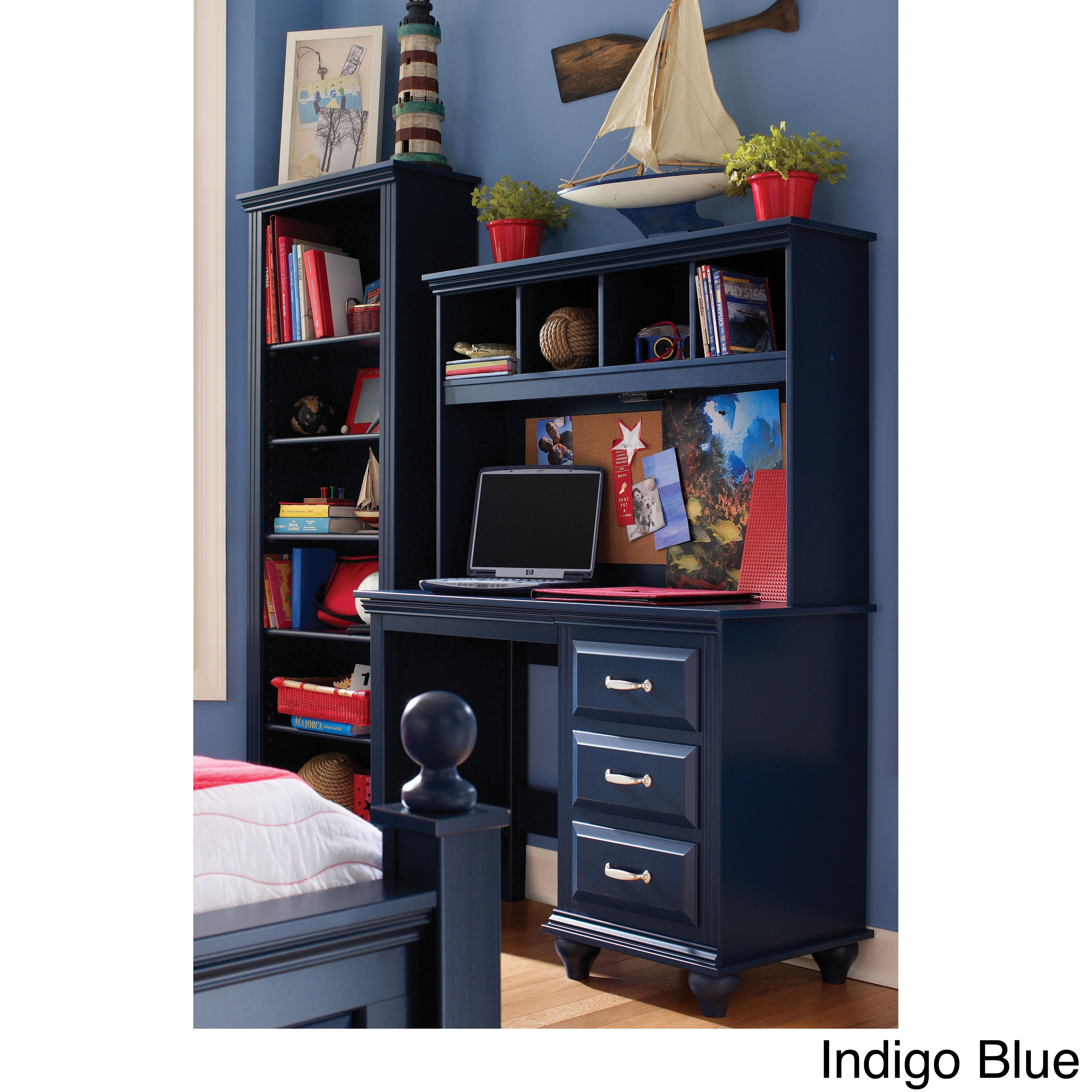 desk with lighted hutch