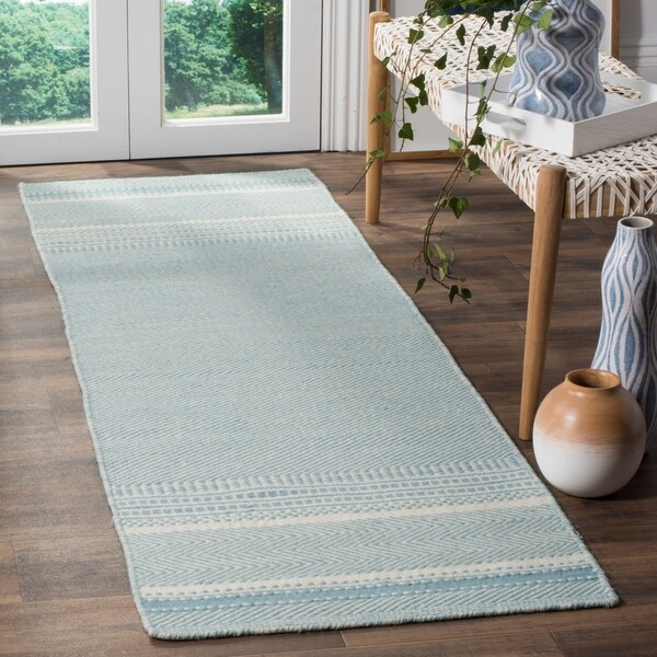 Shop Safavieh Handwoven Kilim Light Blue/ Ivory Wool Rug 2'3" x 7