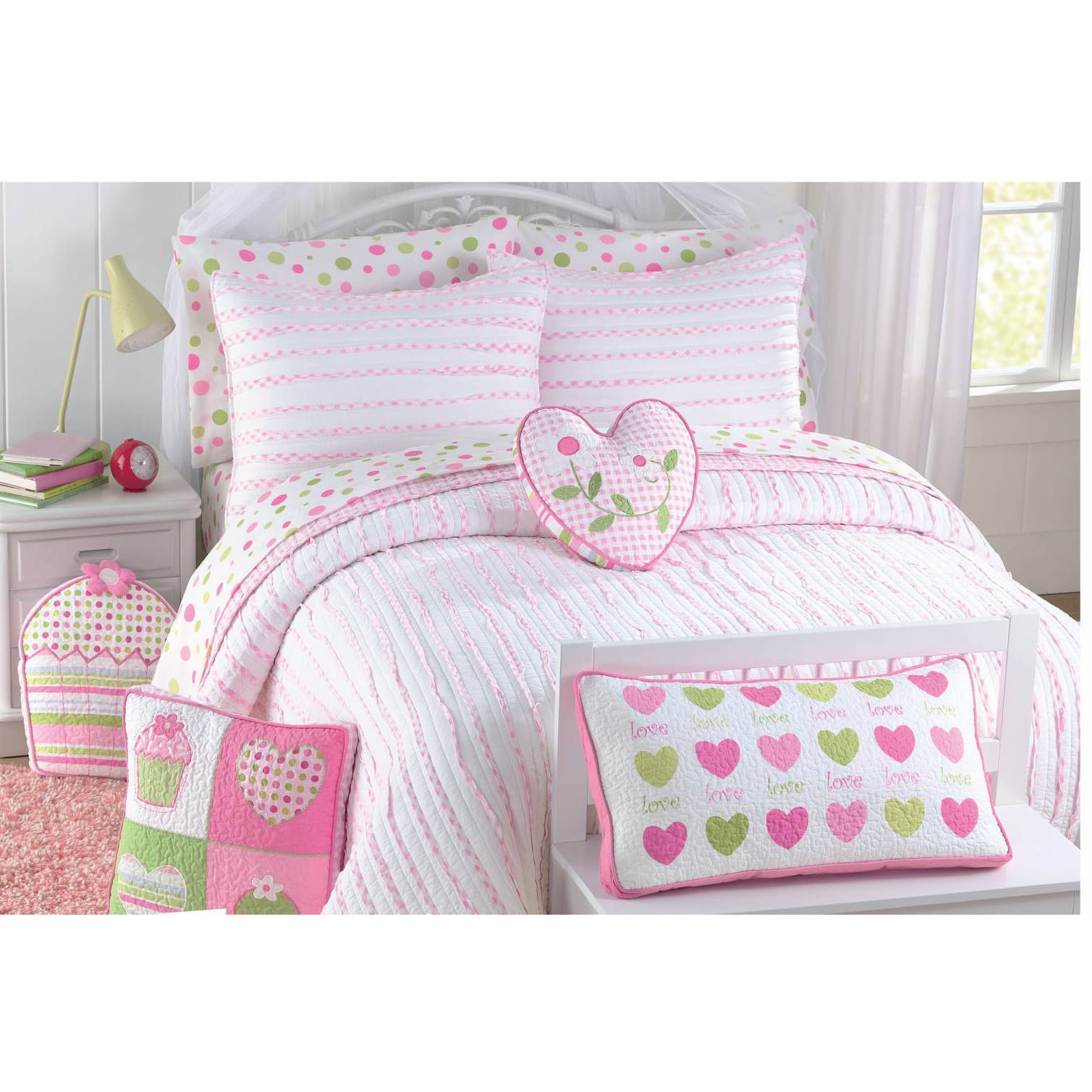 Pink Heart 3 piece Quilt Set