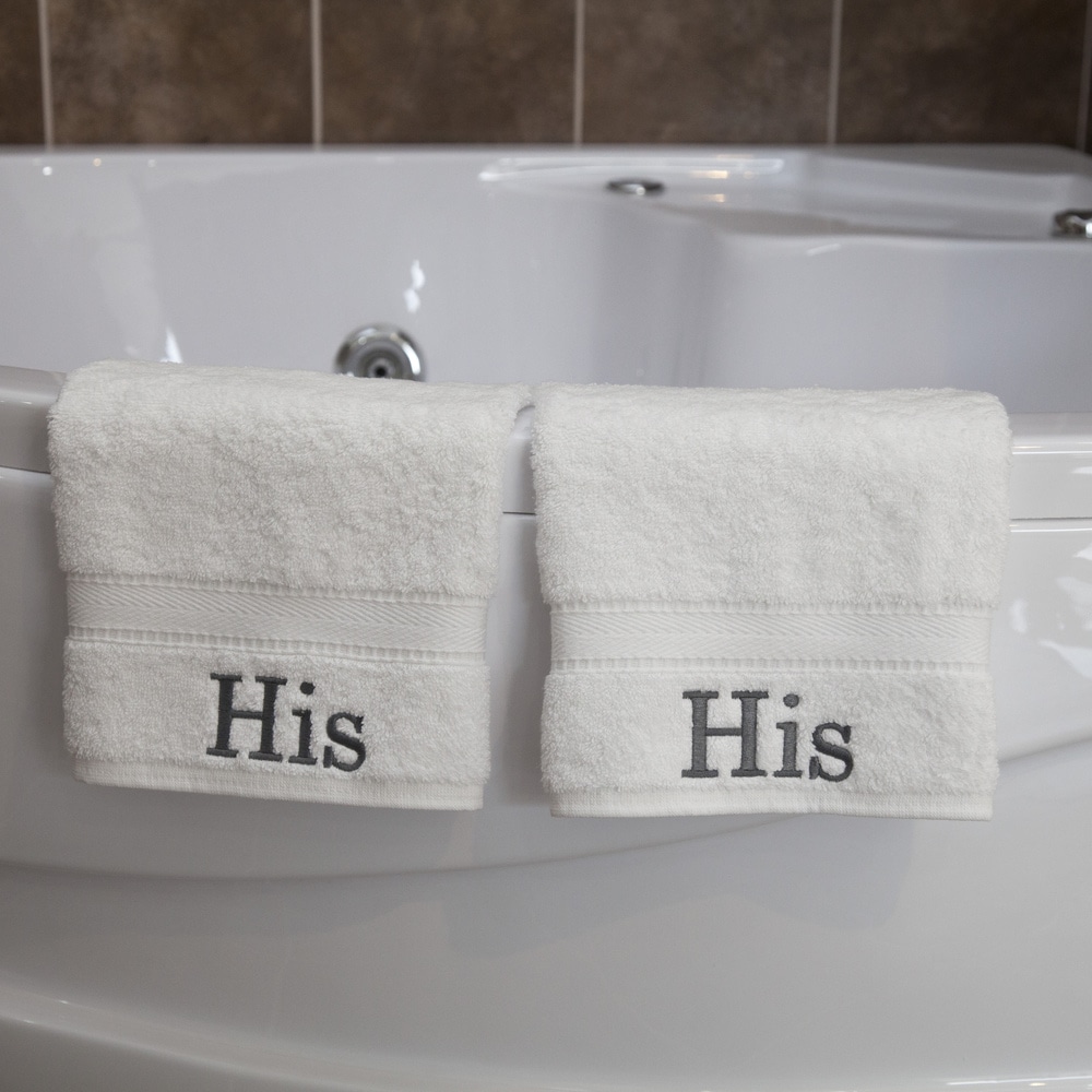 https://ak1.ostkcdn.com/images/products/7894836/Authentic-Hotel-and-Spa-Personalized-His-Turkish-Cotton-Hand-Towels-Set-of-2-721f25a2-748d-4f6c-8fb5-a9db29464ed8_1000.jpg