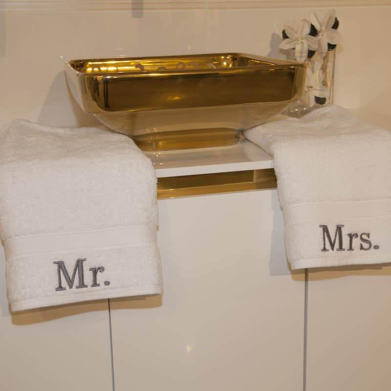 Authentic Hotel and Spa Embroidered 'Mr.' and 'Mrs.' Turkish Cotton Hand Towel (Set of 2)