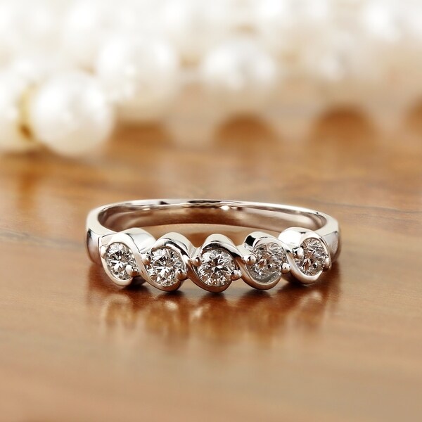 Auriya 14k Gold 1/2ct TDW Diamond S-Swirl 5-Stone Anniversary Ring