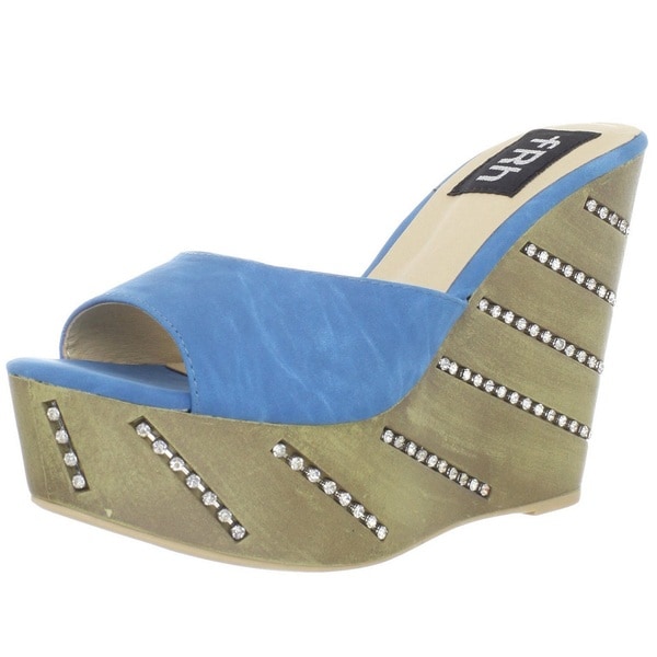 Fahrenheit Women's Teal 'Leryn 01' Rhinestone detailed Wedge Pumps Fahrenheit Wedges