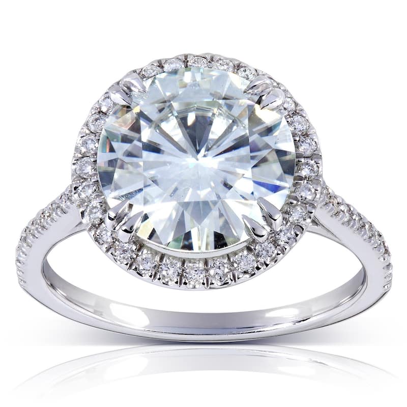 Annello by Kobelli 14k White Gold 3 1/3ct TGW Round-cut Moissanite and Diamond Halo Engagement Ring - 4