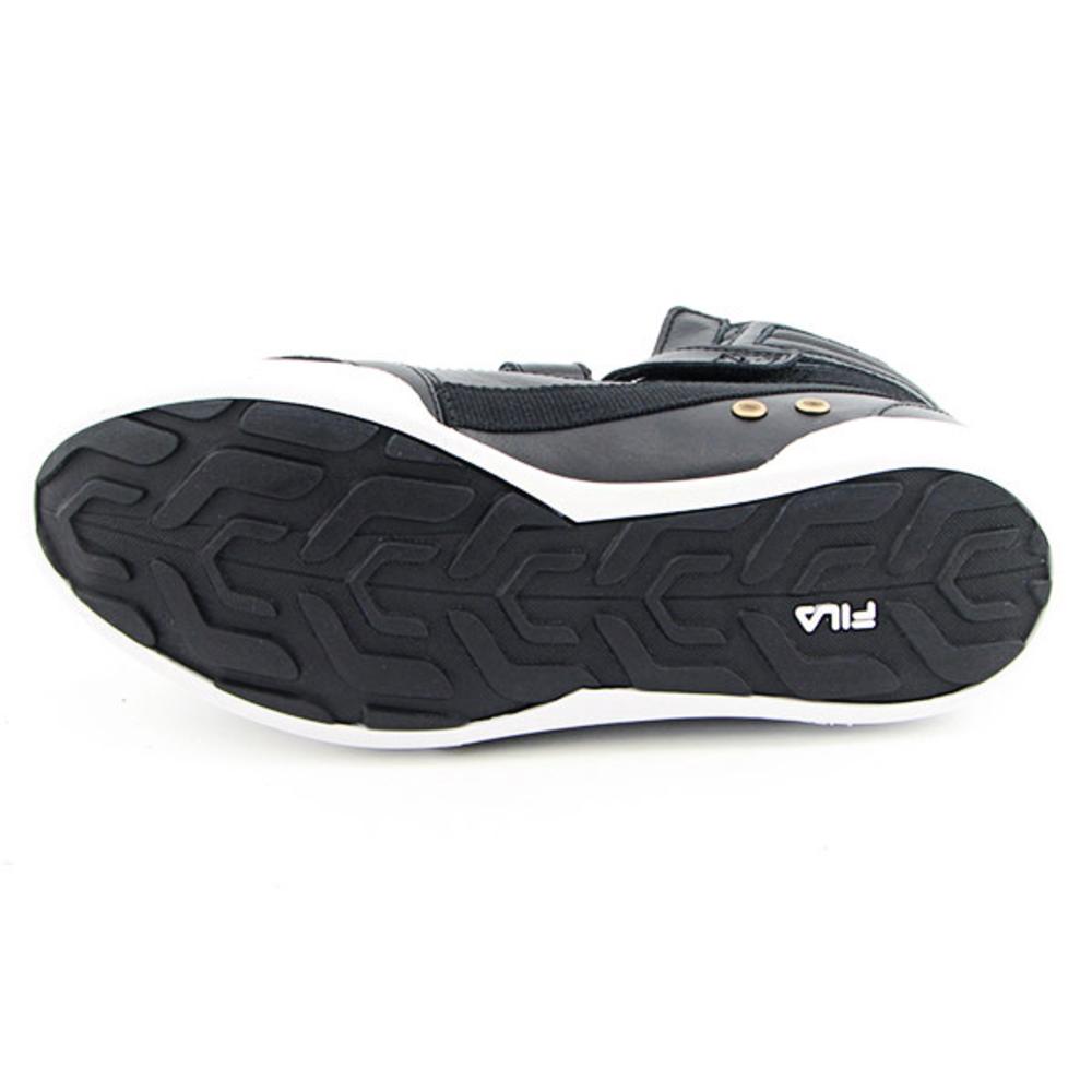 fila men's hi class mid triple strap sneaker