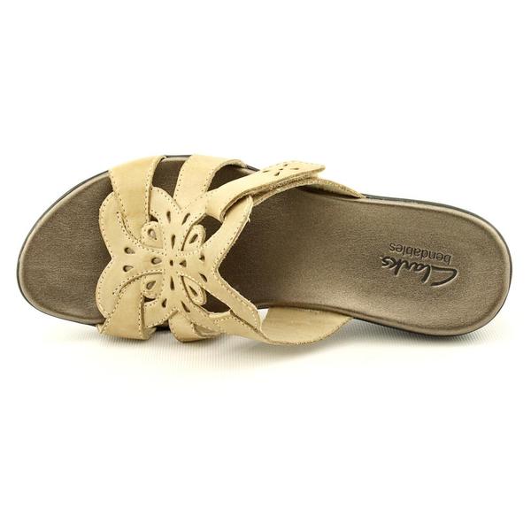 clarks sandals size 10