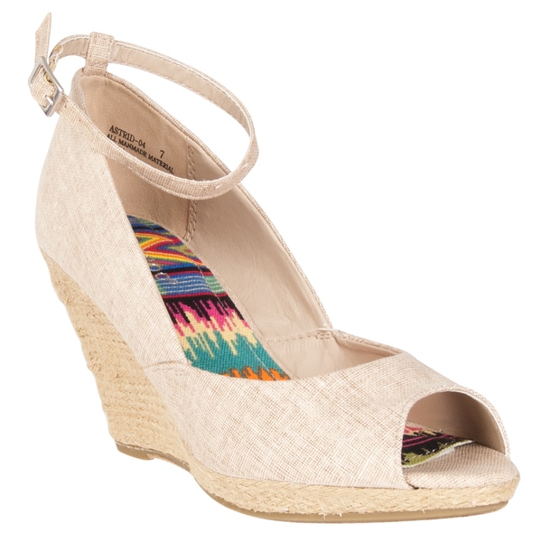 Riverberry Women's 'Astrid' Natural Ankle Strap Wedges Wedges