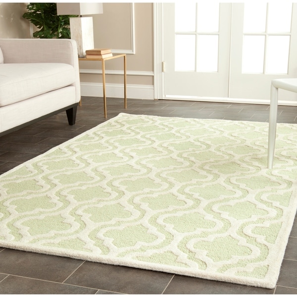 Safavieh Handmade Cambridge Moroccan Traditional Light Green Wool Rug - 9' x 12'