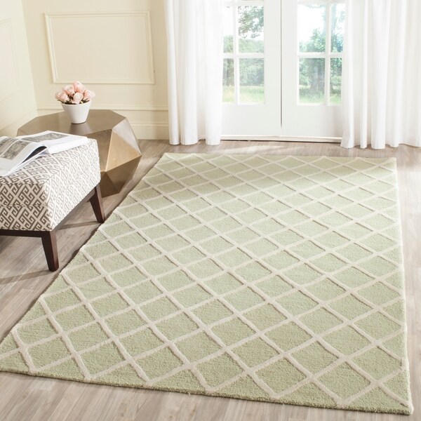 Safavieh Handmade Cambridge Moroccan Light Green Wool Area Rug - 8' x 10'