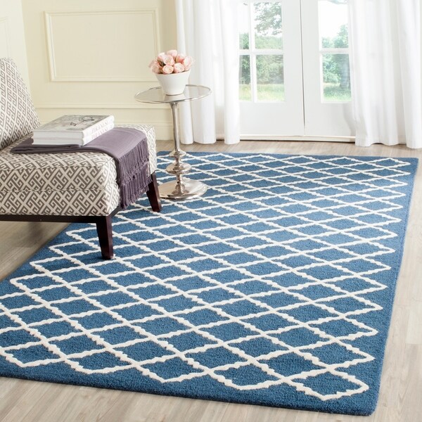 Safavieh Handmade Cambridge Moroccan Oriental Navy Wool Rug - 8' x 10'