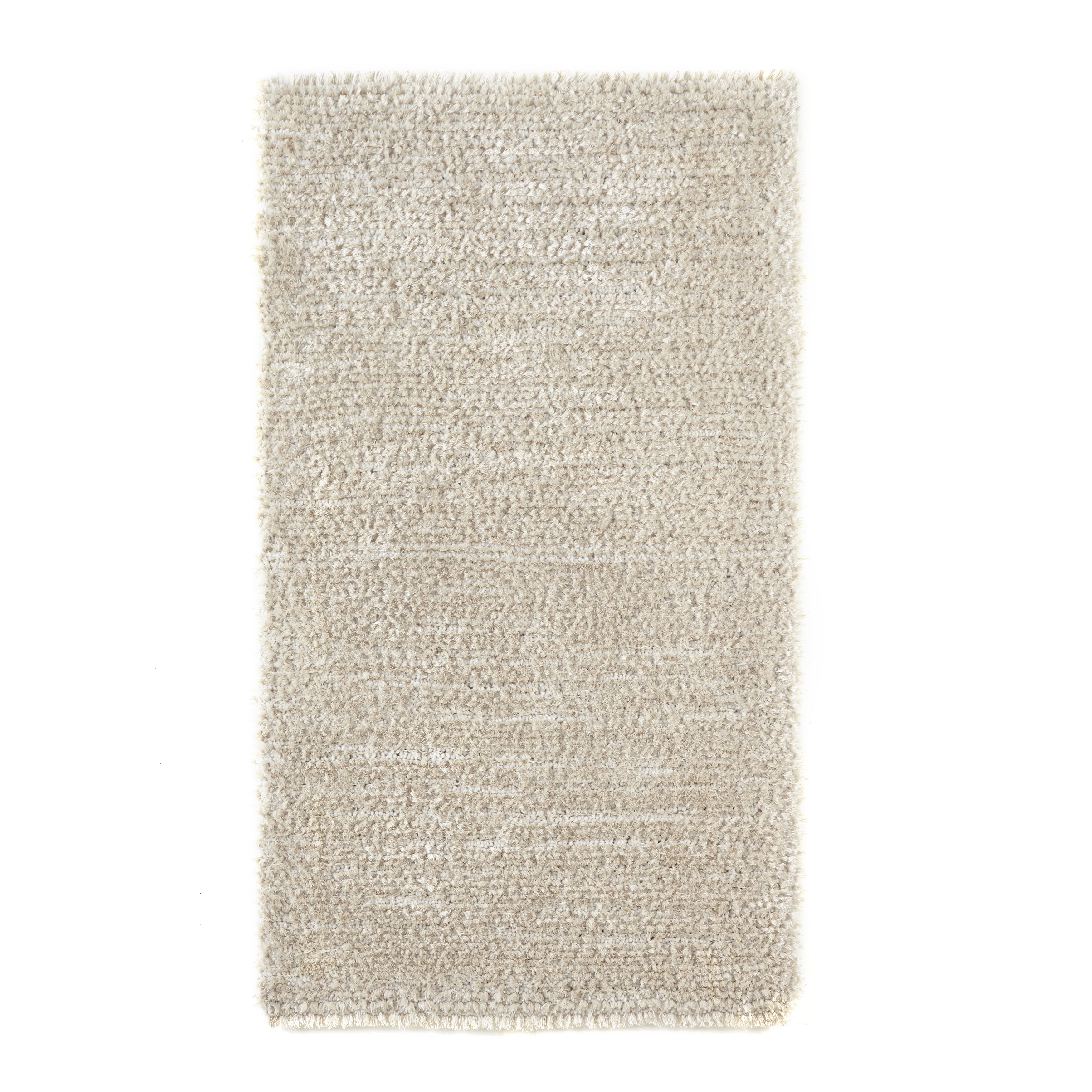 Hand tufted Elle Ivory Shag Rug (23 X 39)