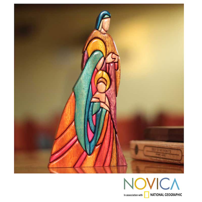 Handmade Ishpingo Wood 'Sacred Family' Sculpture (Peru)