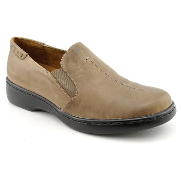 Auditions Women's 'Melody' Leather Dress Shoes Loafers