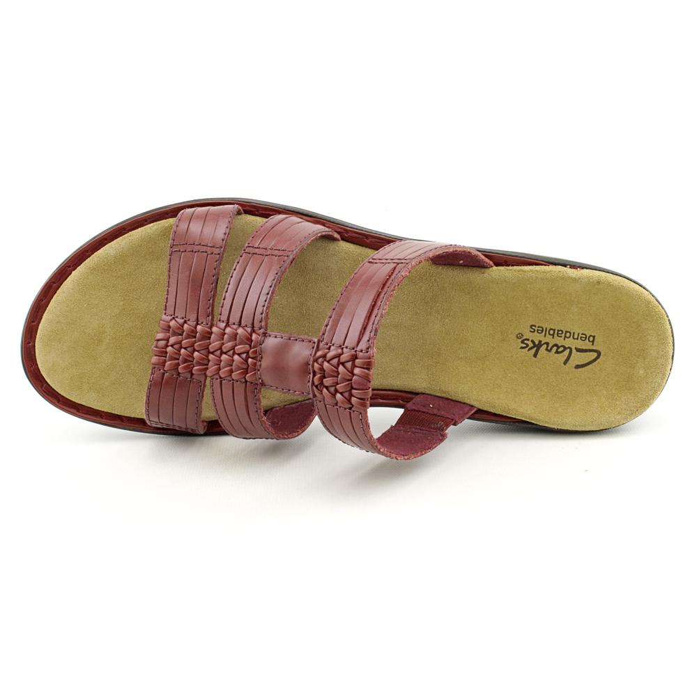 clarks sandals size 8
