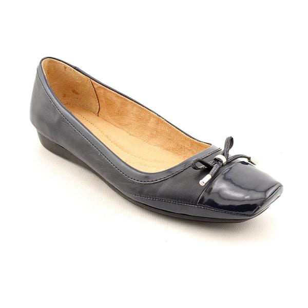 naturalizer narrow womens shoes