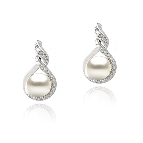 Glitzy Rocks Silver FW Pearl and Diamond Accent Infinity Earrings (7