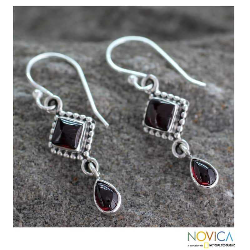 Handmade Sterling Silver Fire of Love Red Garnet Dangling Earrings (India)