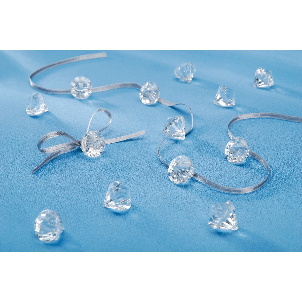 Faceted Diamond Charms W/hole 1/2 140/pkg crystal