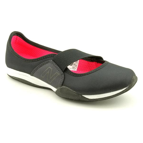 New Balance Womens WL101 Black/Red Synthetic Athletic Shoe