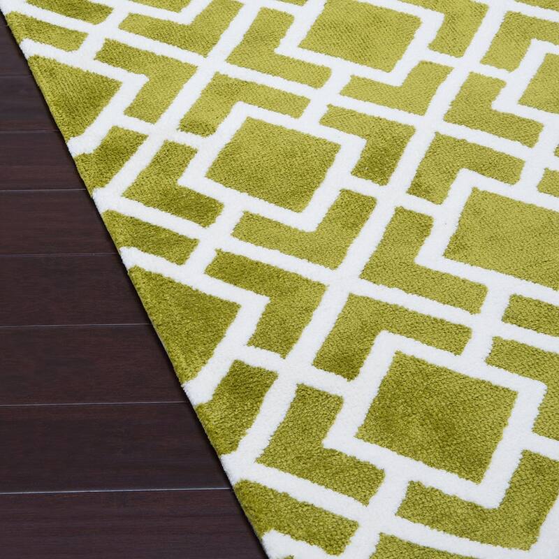Alexander Home Woven Microfiber Contemporary Trellis Rug