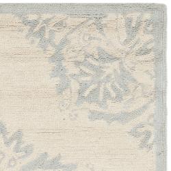 Hand hooked Chelsea Ivory Wool Rug (2'6 x 8') Safavieh Runner Rugs