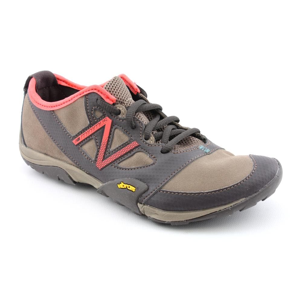 New Balance Womens WO20 Nubuck Athletic Shoe Today $76.99