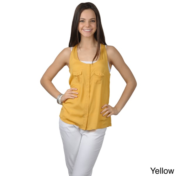 Journee Collection Womens Sleeveless Button up Top