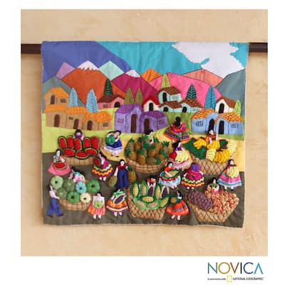 Handmade Cotton Blend 'Veggie Market' Applique Wall Hanging (Peru)