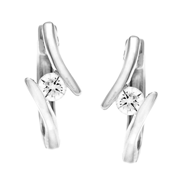 Shop AALILLY 10k White Gold 1/8ct TDW Diamond Hoop Earrings (H-I, I1-I2) - On Sale - Overstock ...