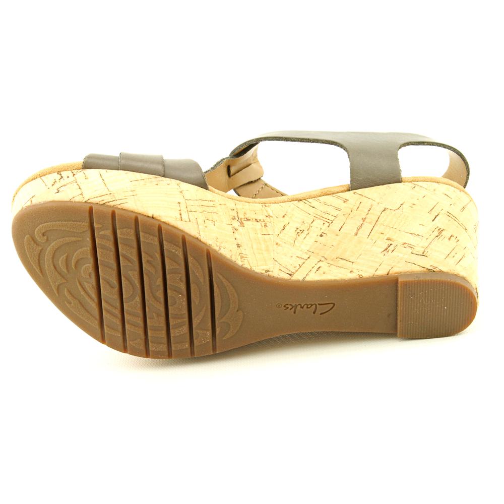 clarks caslynn paula