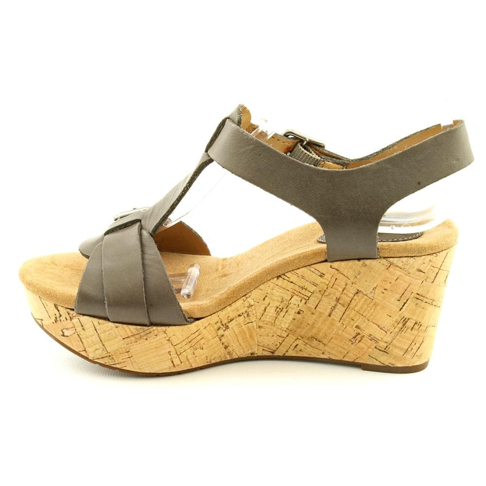 clarks caslynn paula