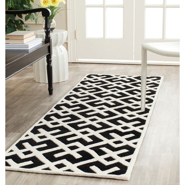 Shop Safavieh Handmade Moroccan Black Wool Runner Rug 2'3" x 7' On
